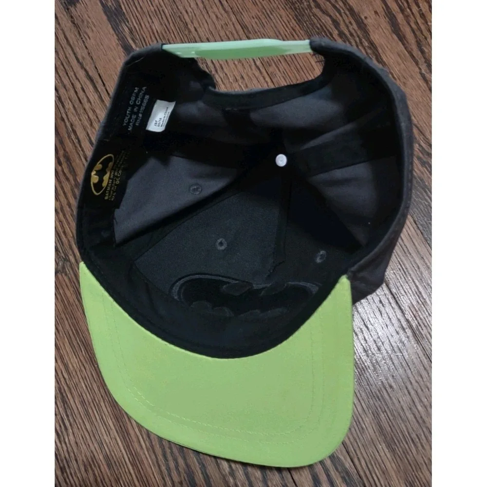 DC Comics Batman Hat Youth Boys Charcoal Grey Neon Lime‎ Green Snapback Cap